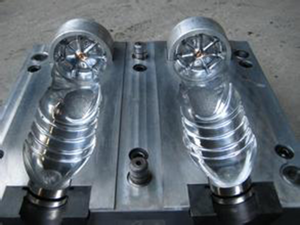 Bottle blowing mould 3